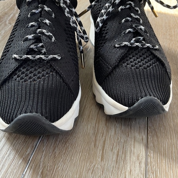 Unity In Diversity Black Knit Athletic Sneaker Shoe - Picture 3 of 10